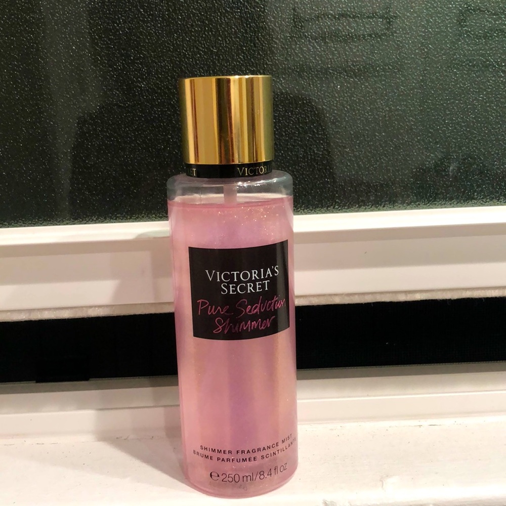 Body fragrance mist